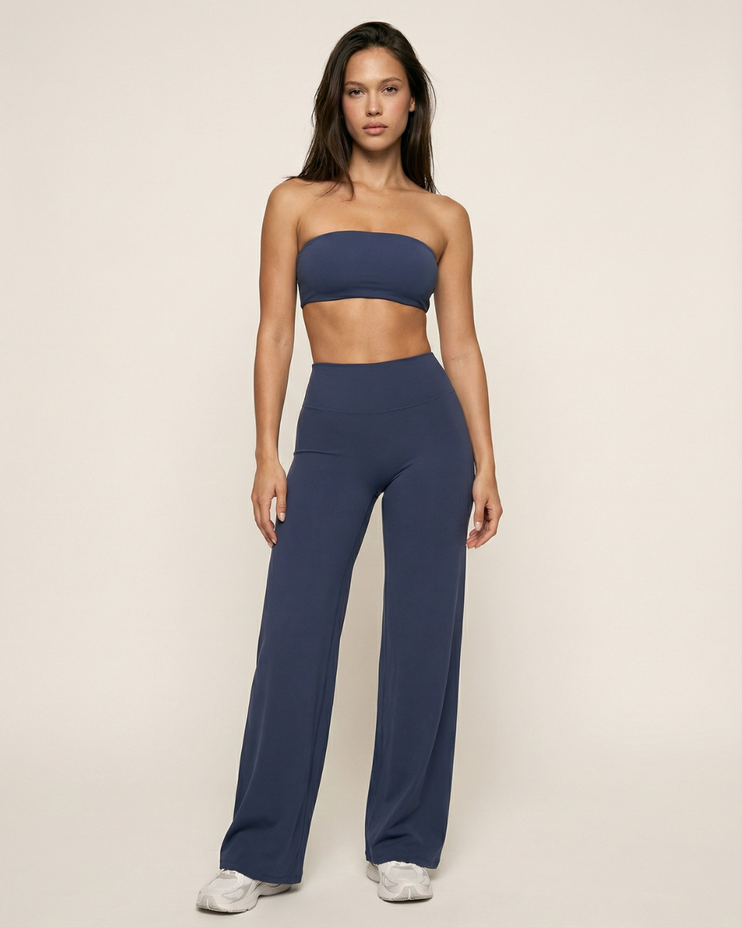 The Core Edit – Motion Flare Leggings