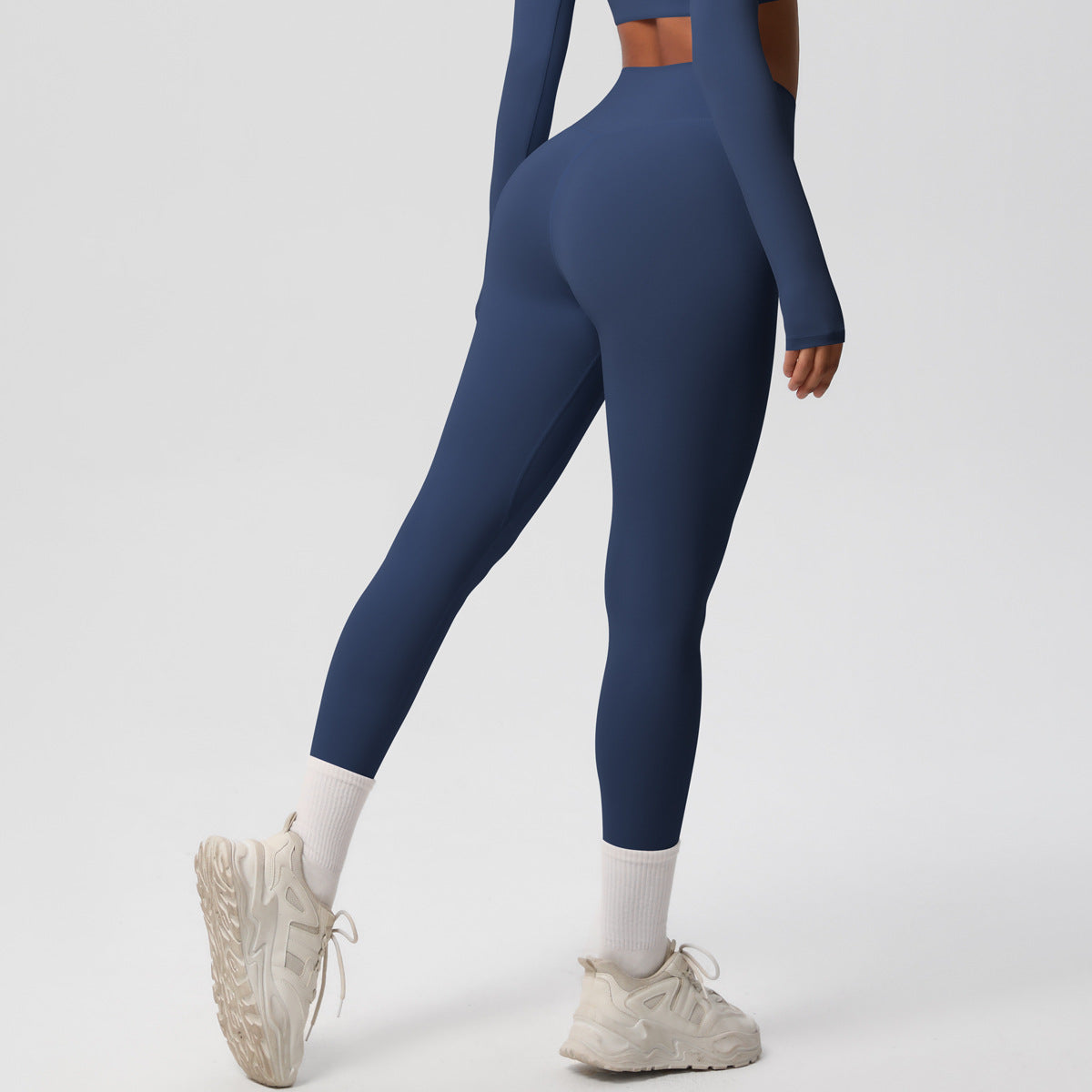 The Core Edit – Motion Leggings