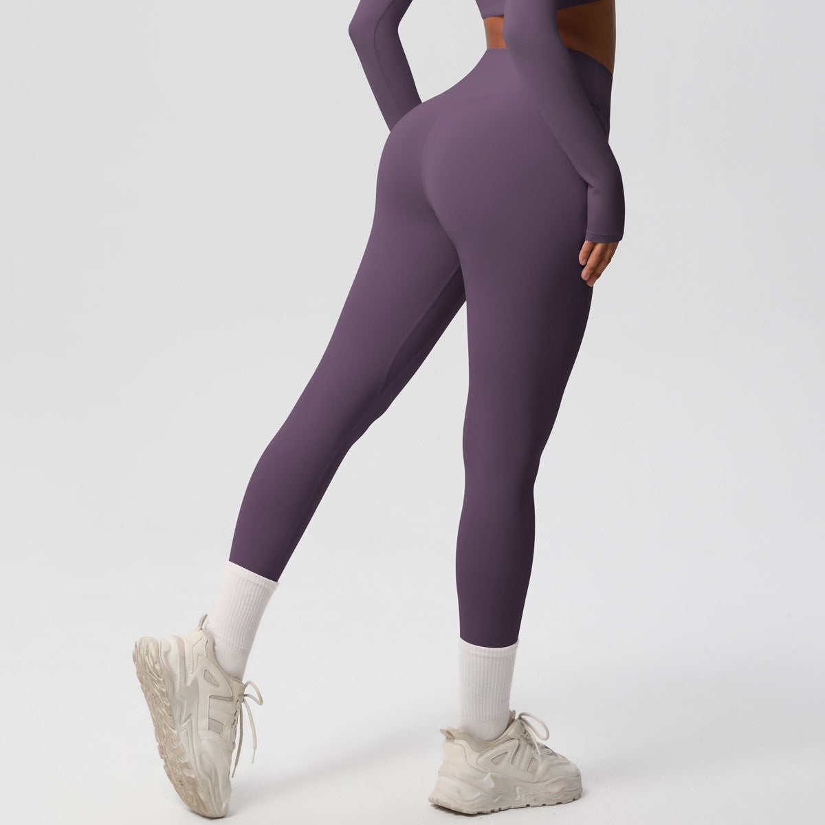 The Core Edit – Motion Leggings