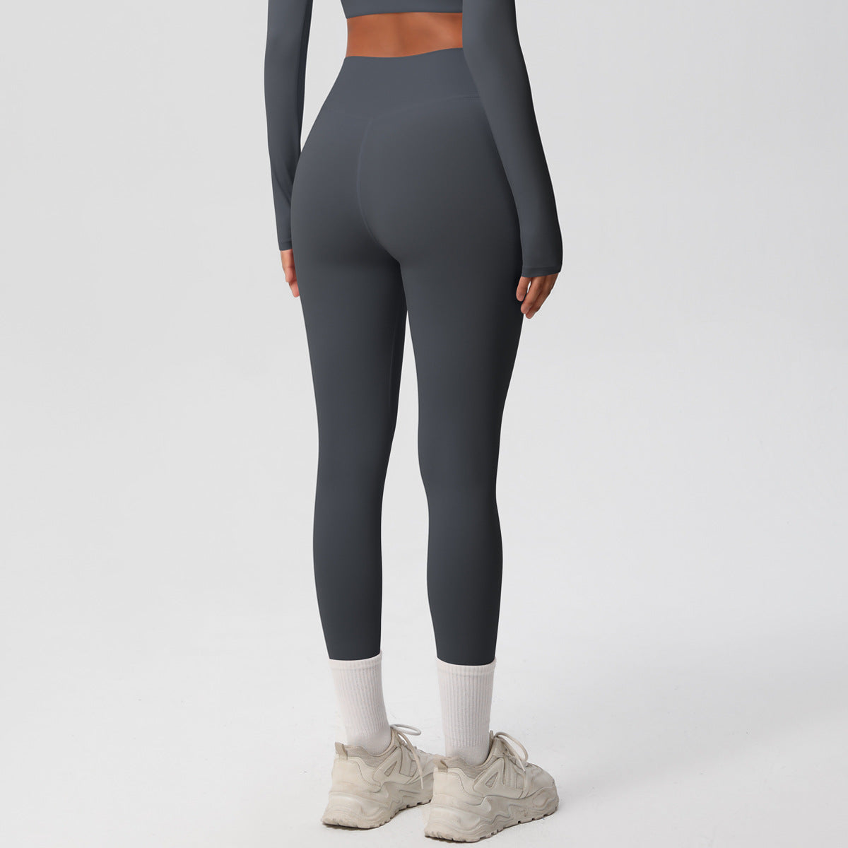 The Core Edit – Motion Leggings