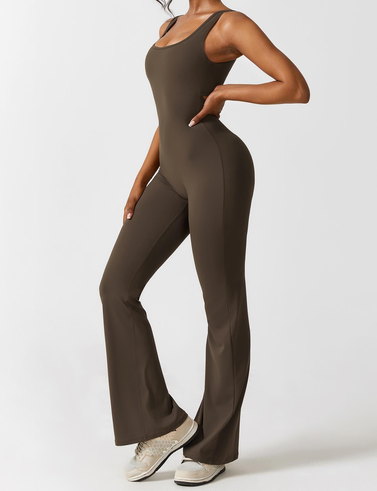 V Sculpt – Peak Flare Jumpsuit