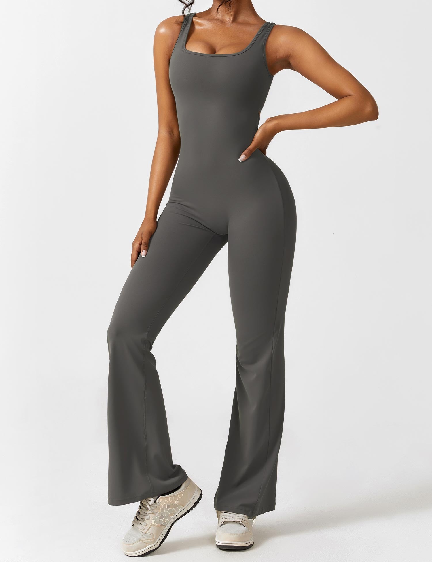 V Sculpt – Peak Flare Jumpsuit